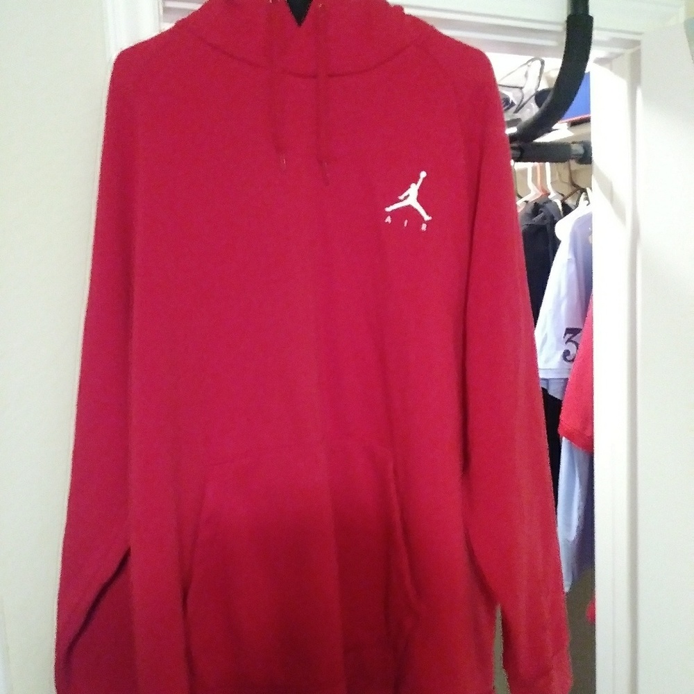 Hoodie sweater, polo shirts, fitted hats